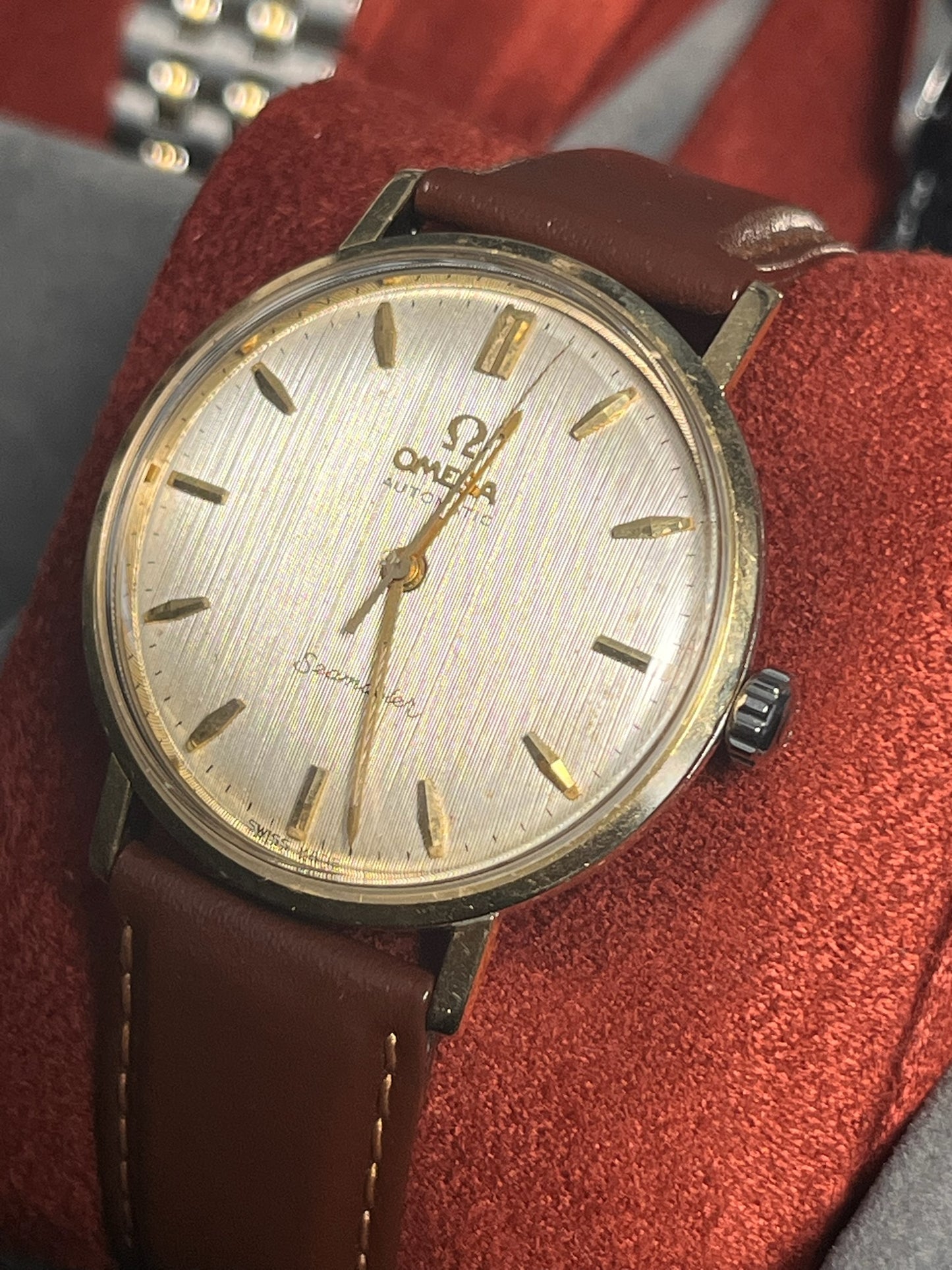 Omega Seamaster 1961 - brushed metal dial - linen